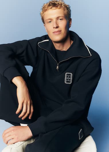 SWEATSHIRTS
