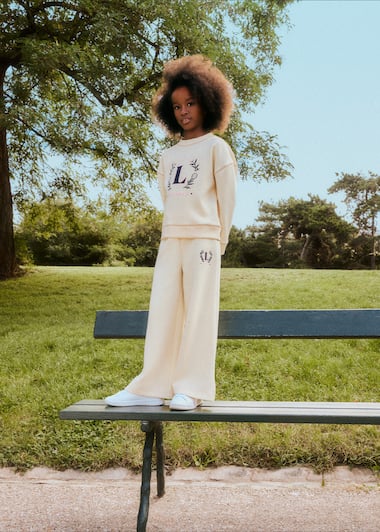 SWEATERS&SWEATSHIRTS