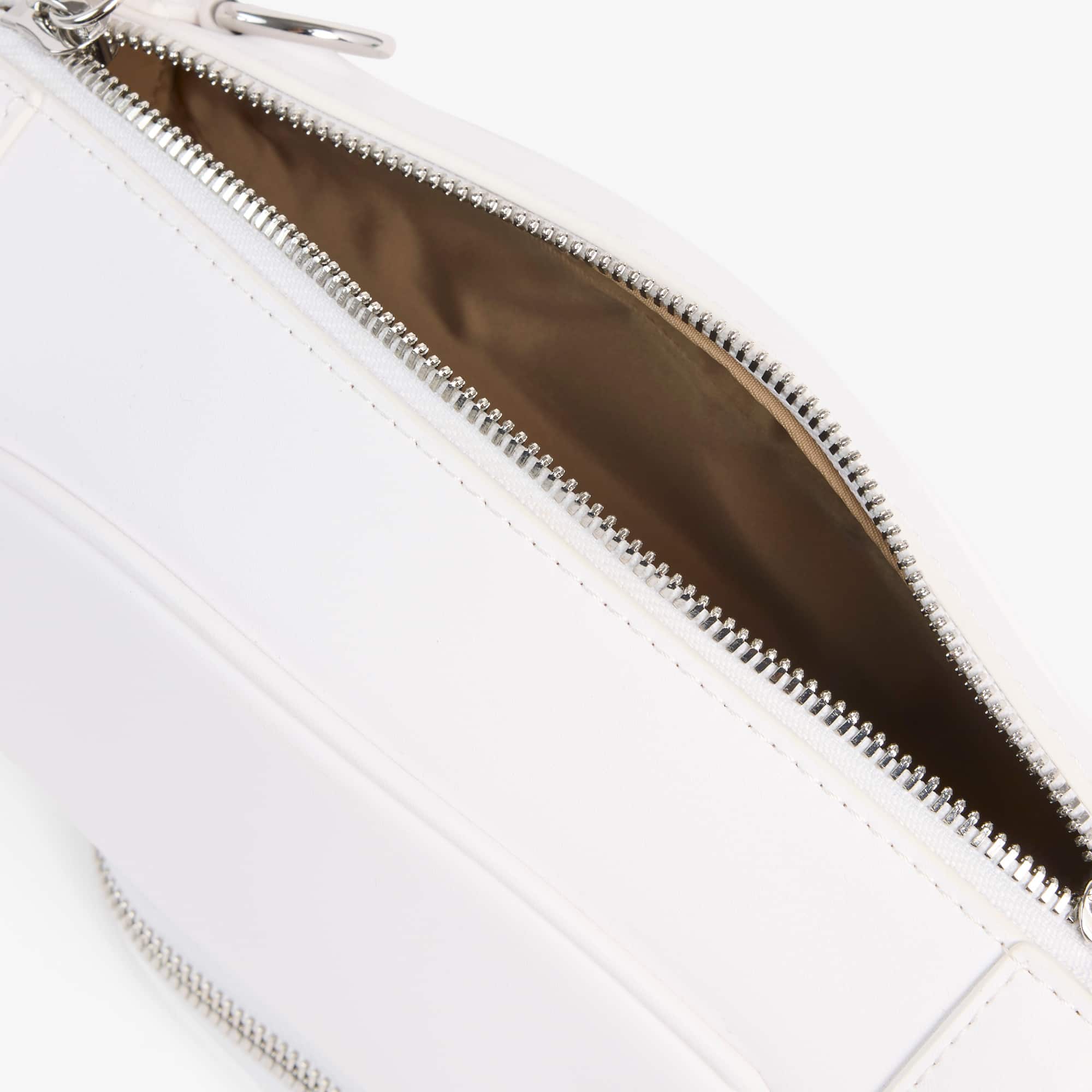 SCRE:EN ＜MINI SHOULDER BAG＞　white GUESS® Yesba Mini Shoulder Bag