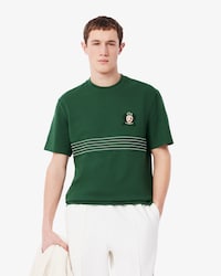 Playera de piqué con escudo bordado