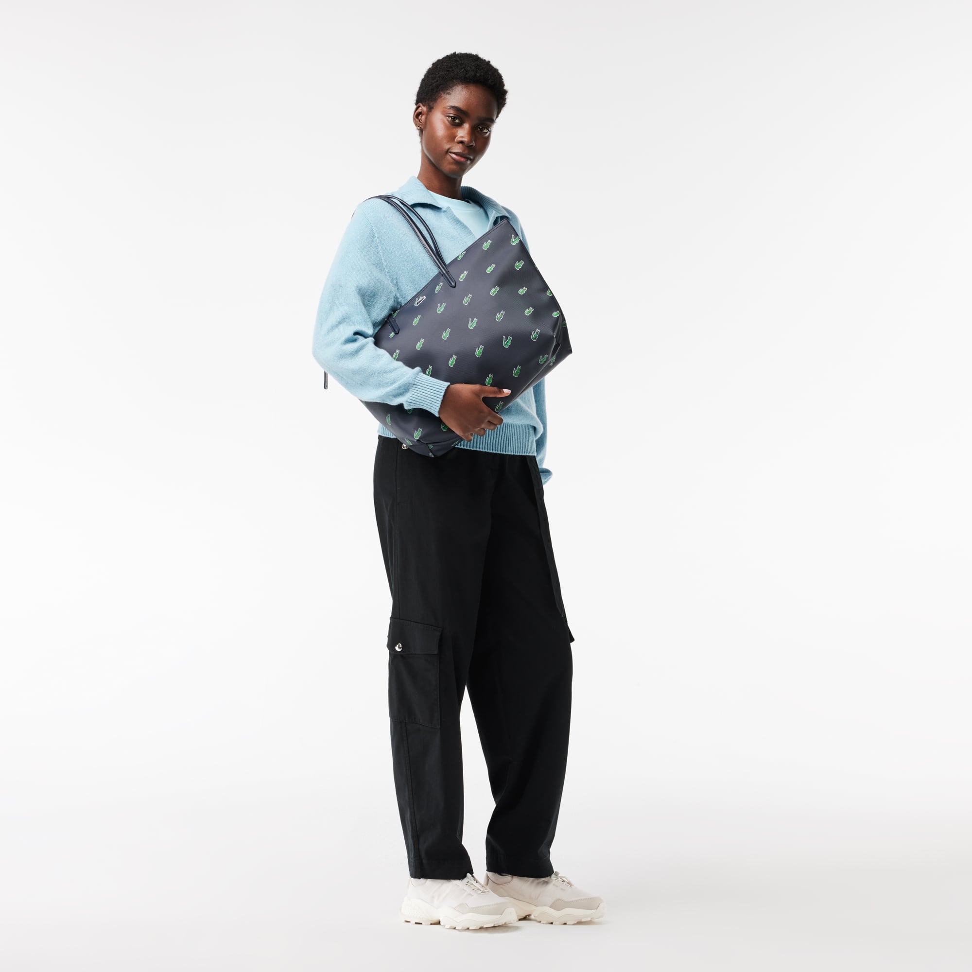 LACOSTE ネイビー 幾何学模様 未使用品】LACOSTE 幾何学模様 トートバッグ ネイビー - メルカリ
