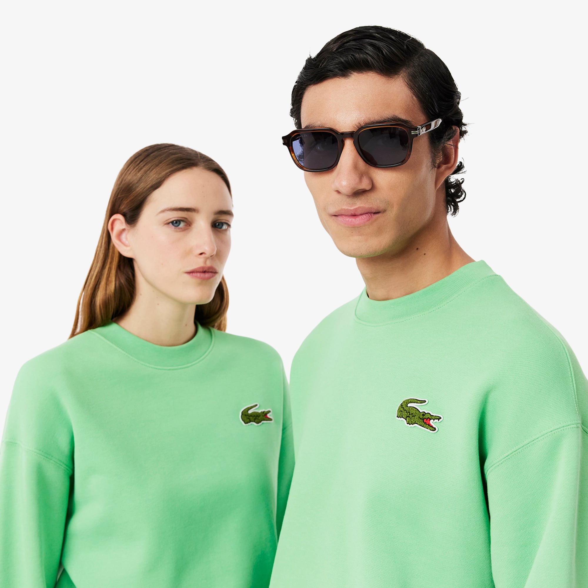 Unisex Loose Fit Badge Accent Fleece Sweatshirt - Sweaters