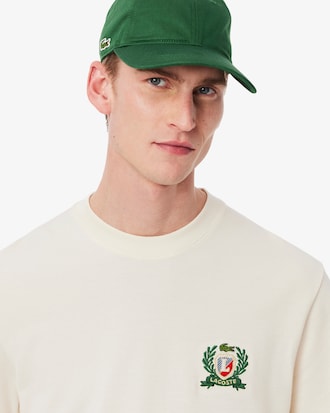 Playera de piqué con escudo bordado