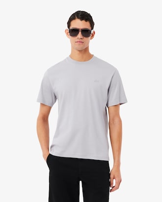 Playera con firma bordada