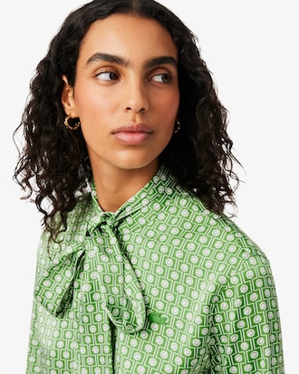 Regular Fit Removable Tie Collar Shirt