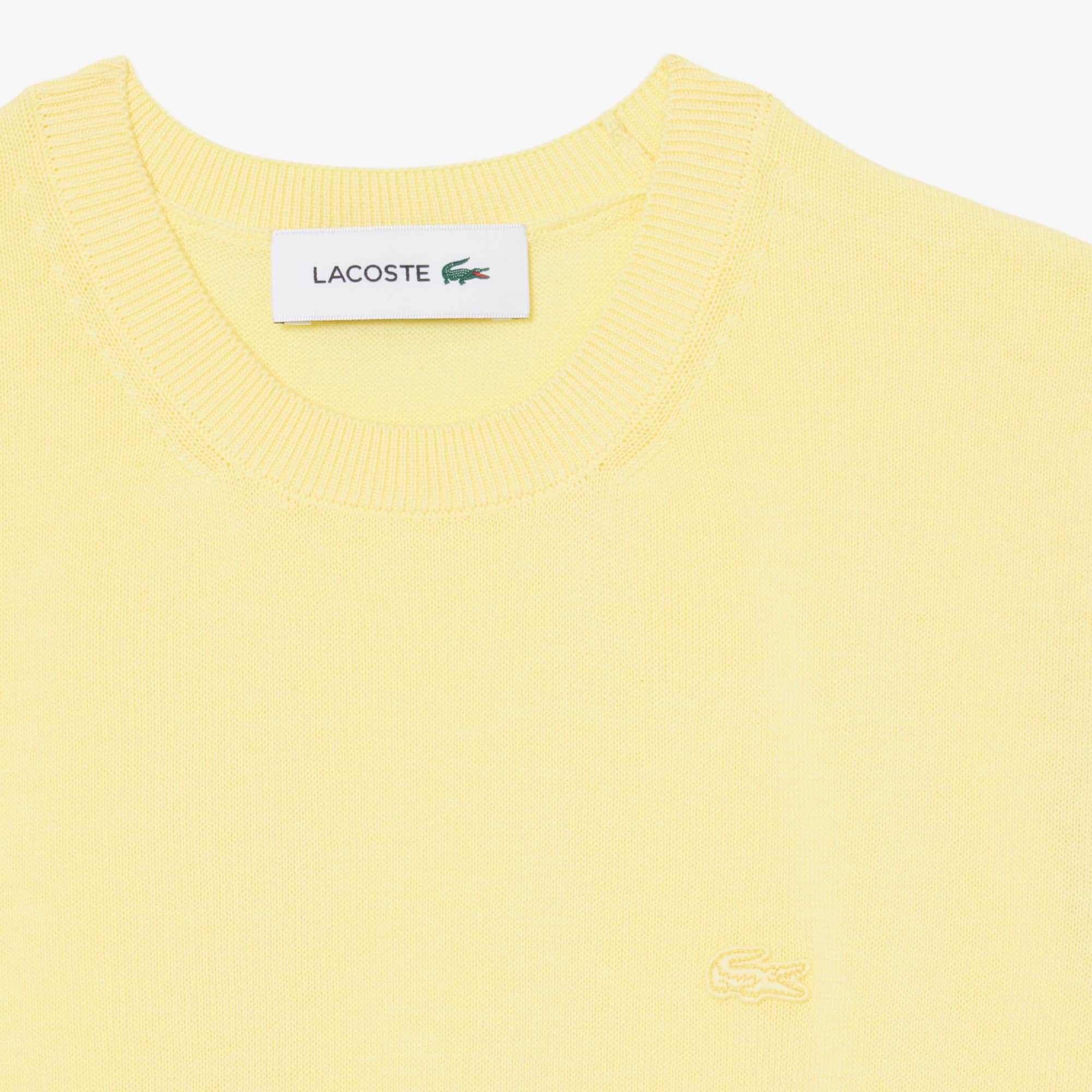Short Sleeved 3D Knit Sweater