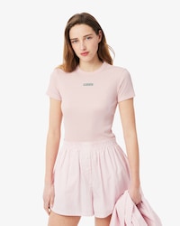 Playera slim fit de canal&eacute; de algod&oacute;n con insignia