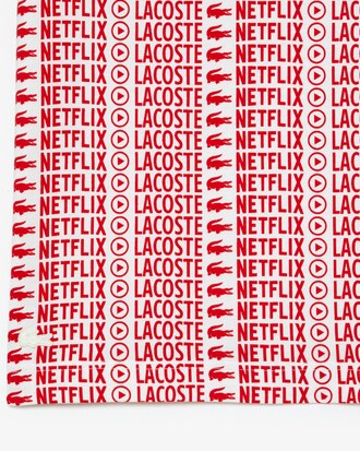 Playera estampada unisex Lacoste x Neflix