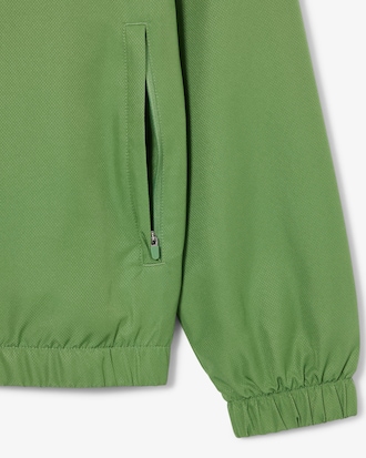 Chamarra deportiva repelente al agua