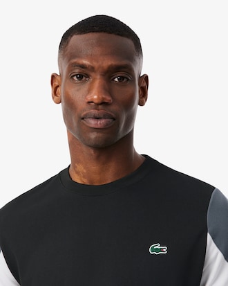 Playera Deportiva con Bloques de Color Estampados