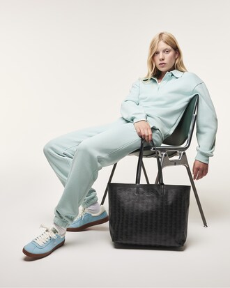 Zely Tote with Pouch