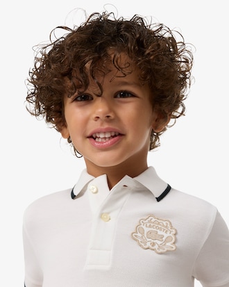 Polo de Petit Piqu&eacute; con Insignia