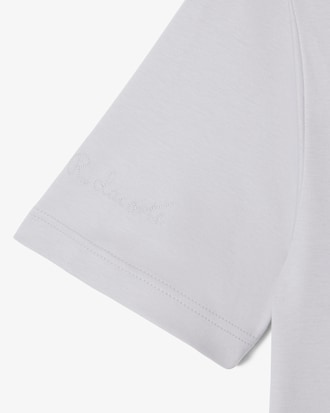 Playera con firma bordada