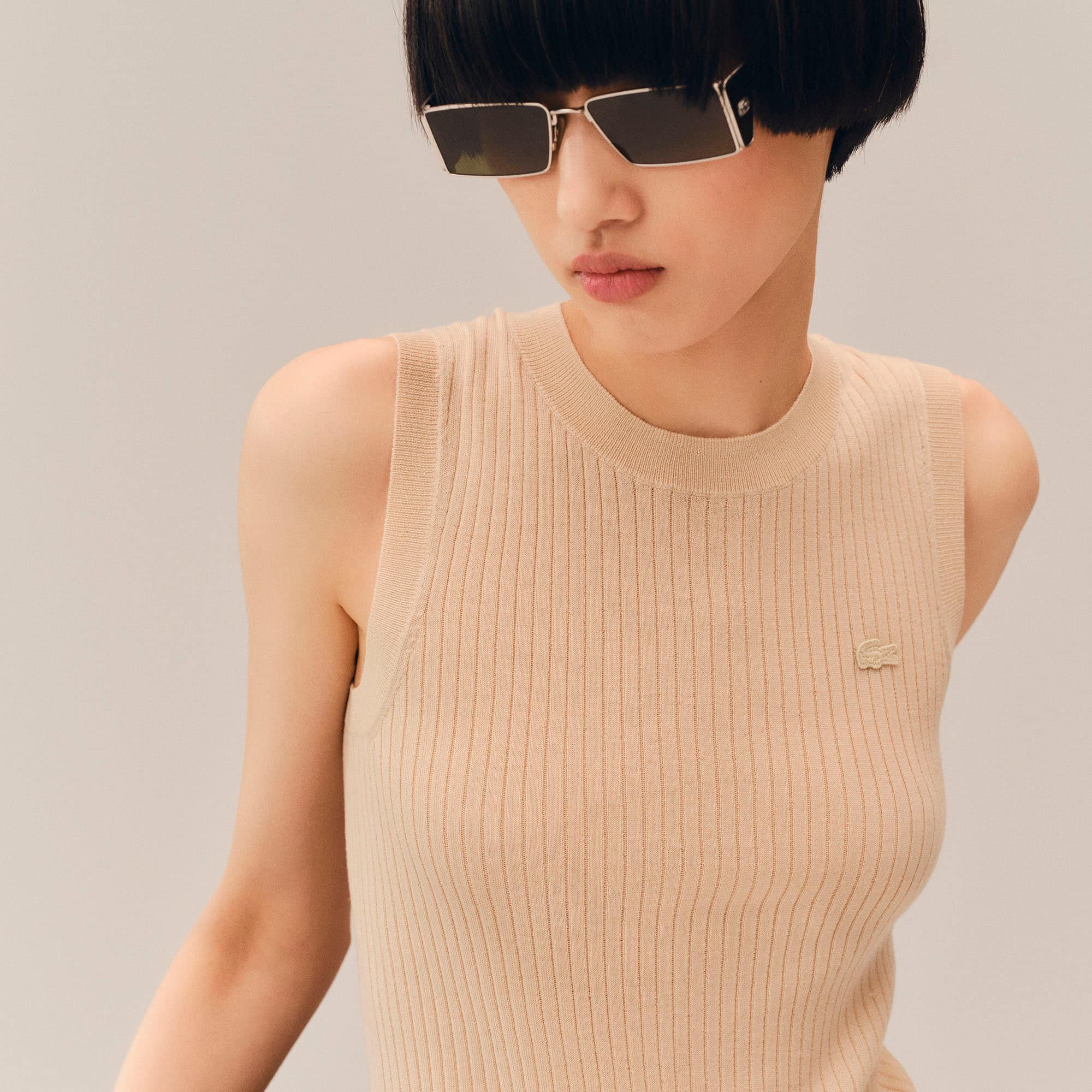 Merino Wool 3D Knit Sleeveless Sweater