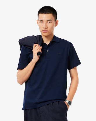 Polo Paris de Corte Cl&aacute;sico con Cuello Abierto Bordado