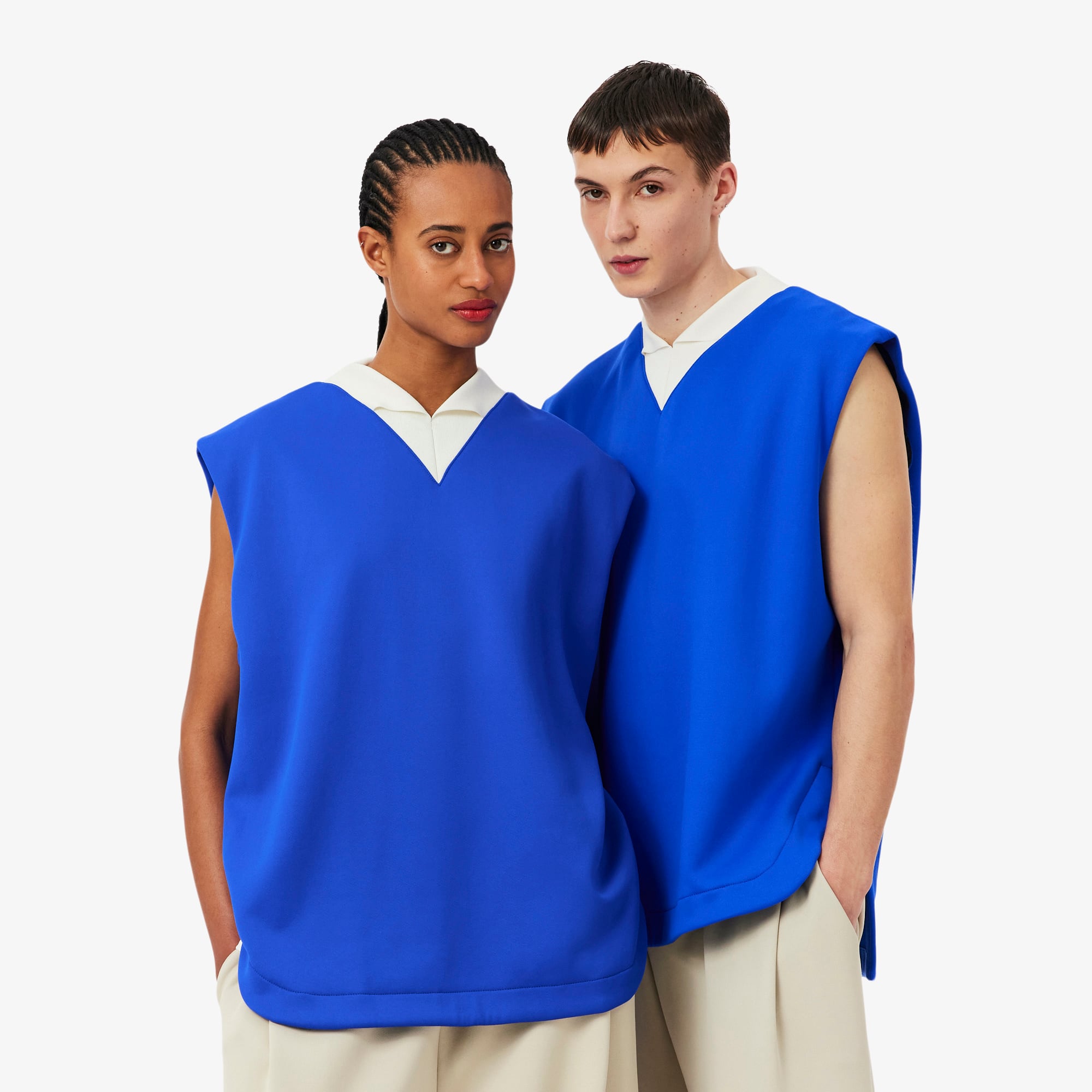 Lacoste Runway Satin Knit V Neck Sleeveless Sweatshirt - M In Multi