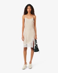 Robe tulle broderies paysages D&eacute;fil&eacute;