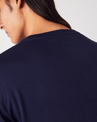 Playera ligera de algodón Pima con cuello en V para hombre
