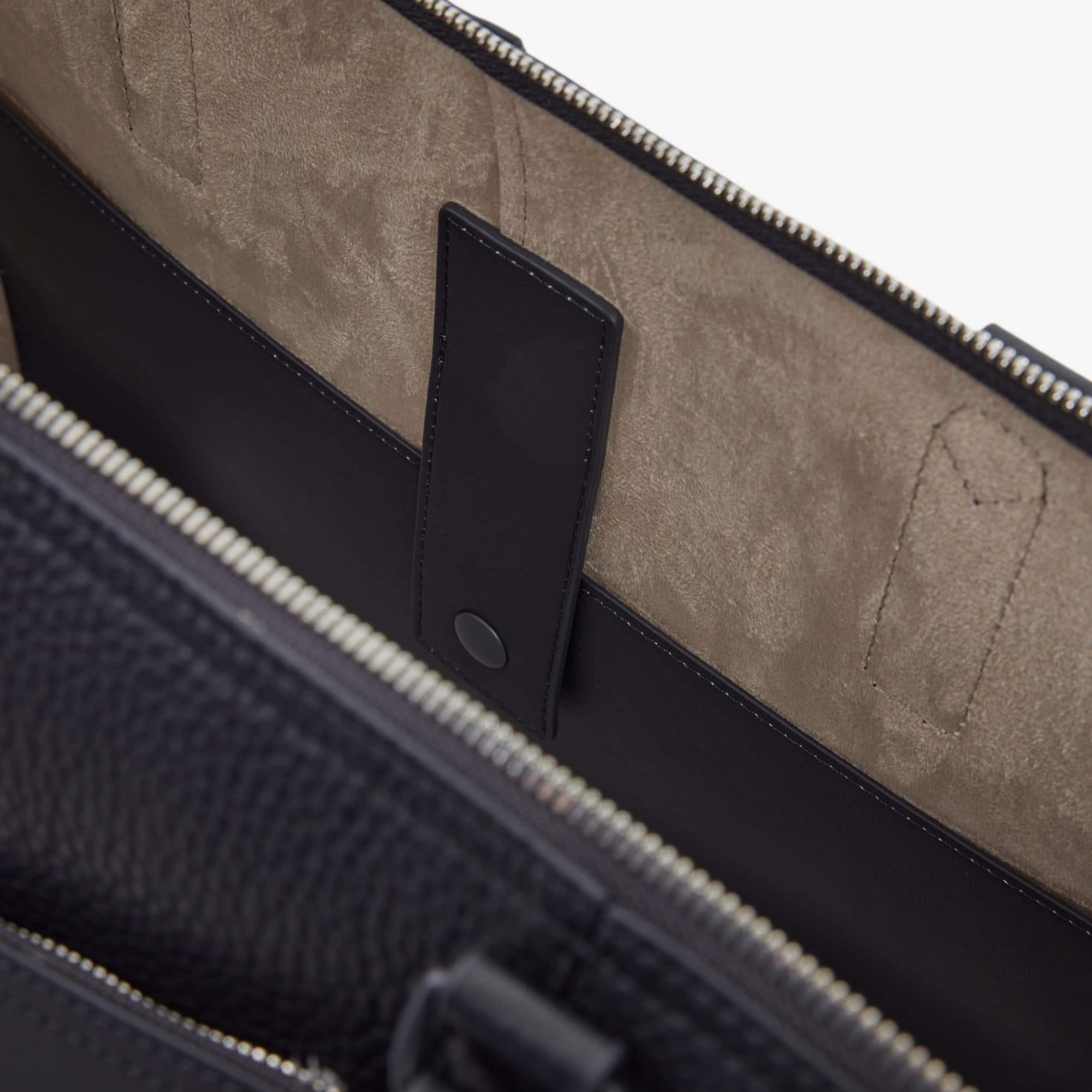 Club Lacoste Grain Leather Weekend Bag - Bags - New In 2026 | Lacoste