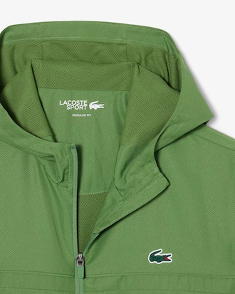 Chamarra deportiva repelente al agua