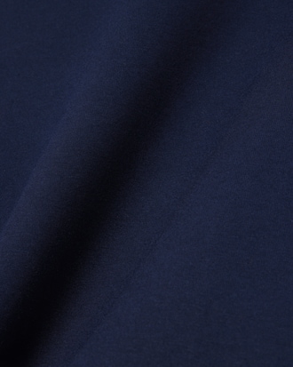 Playera de su&eacute;ter con ribete en contraste