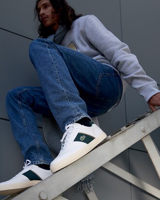 Sneakers Court-Master en piel curtida y mater&iacute;al sint&eacute;tico para hombre