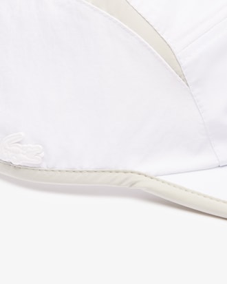 Gorra de jockey con recortes a contraste