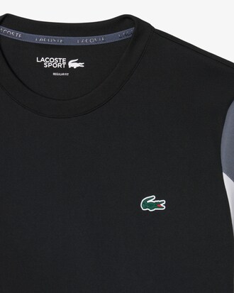 Playera Deportiva con Bloques de Color Estampados