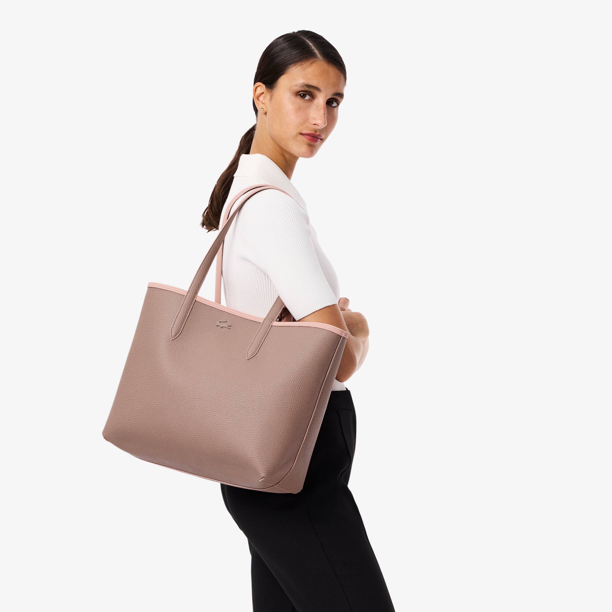 【完売・店頭在庫無】♩HLT Flat Logo Tote rose Anna Reversible Tote & Pouch - Tote Bags - New In 2026 | Lacoste