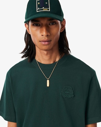 Playera de Tejido Jersey Gruesa con Escudo Bordado