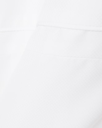 Chamarra deportiva repelente al agua